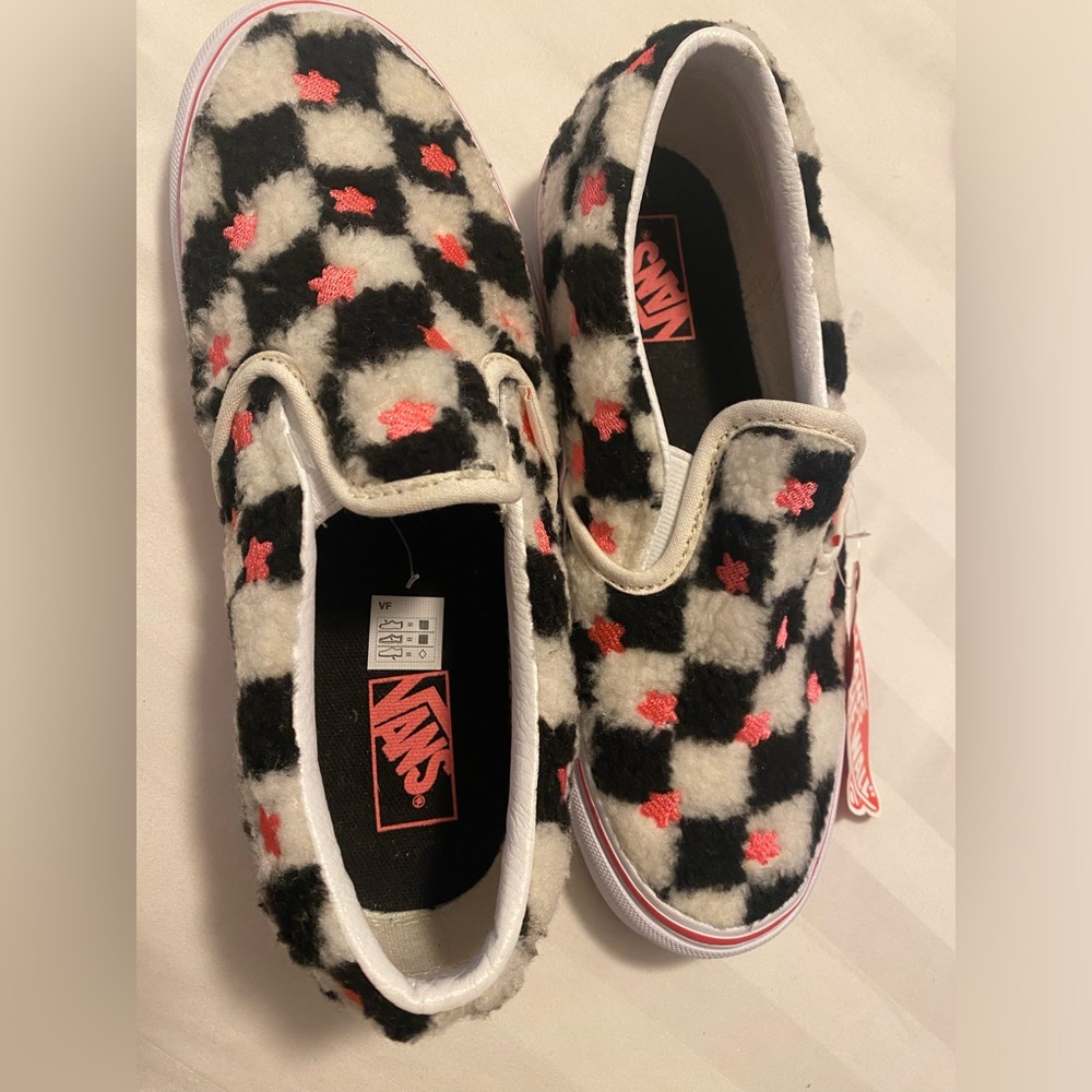 FAUX 4Y VANS NWT